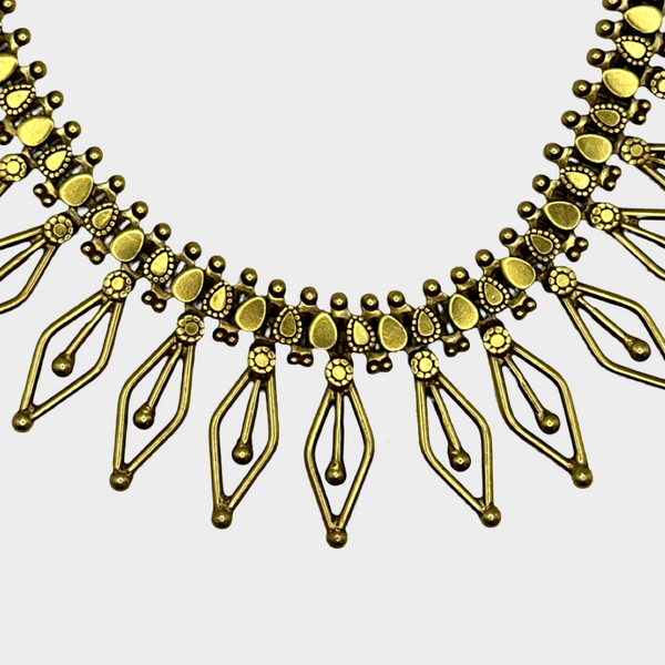 UNSIGNED gold-tone metal necklace
