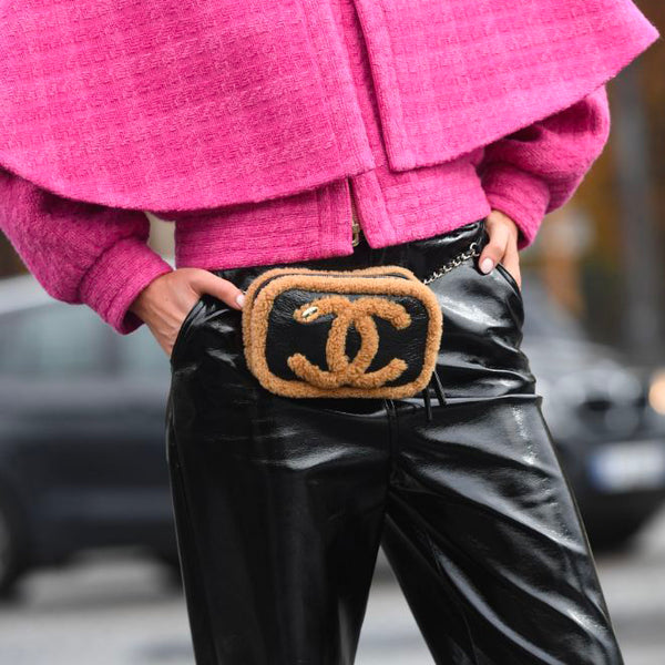 Chanel Trendy CC Black Gold - Preloved