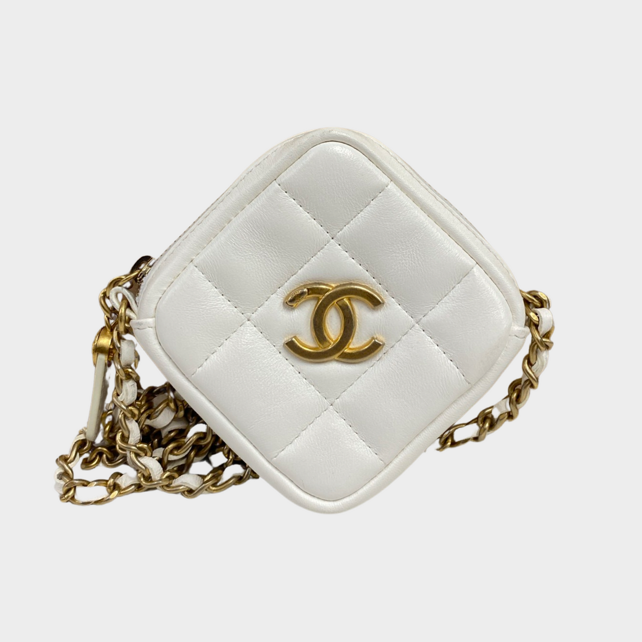 Chanel women's white quilted mini bag with gold logo – Loop
