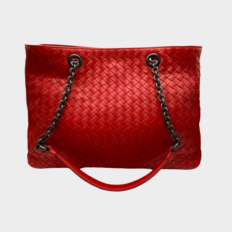 Bottega Veneta women's red medium intrecciato double-chain tote bag
