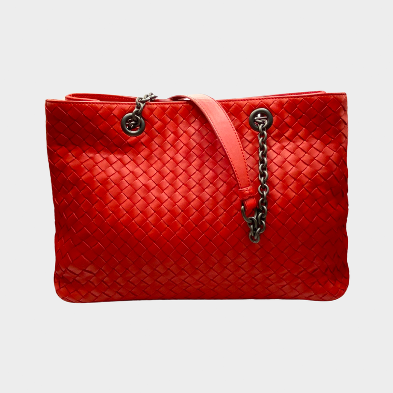 Bottega Veneta women's red medium intrecciato double-chain tote bag