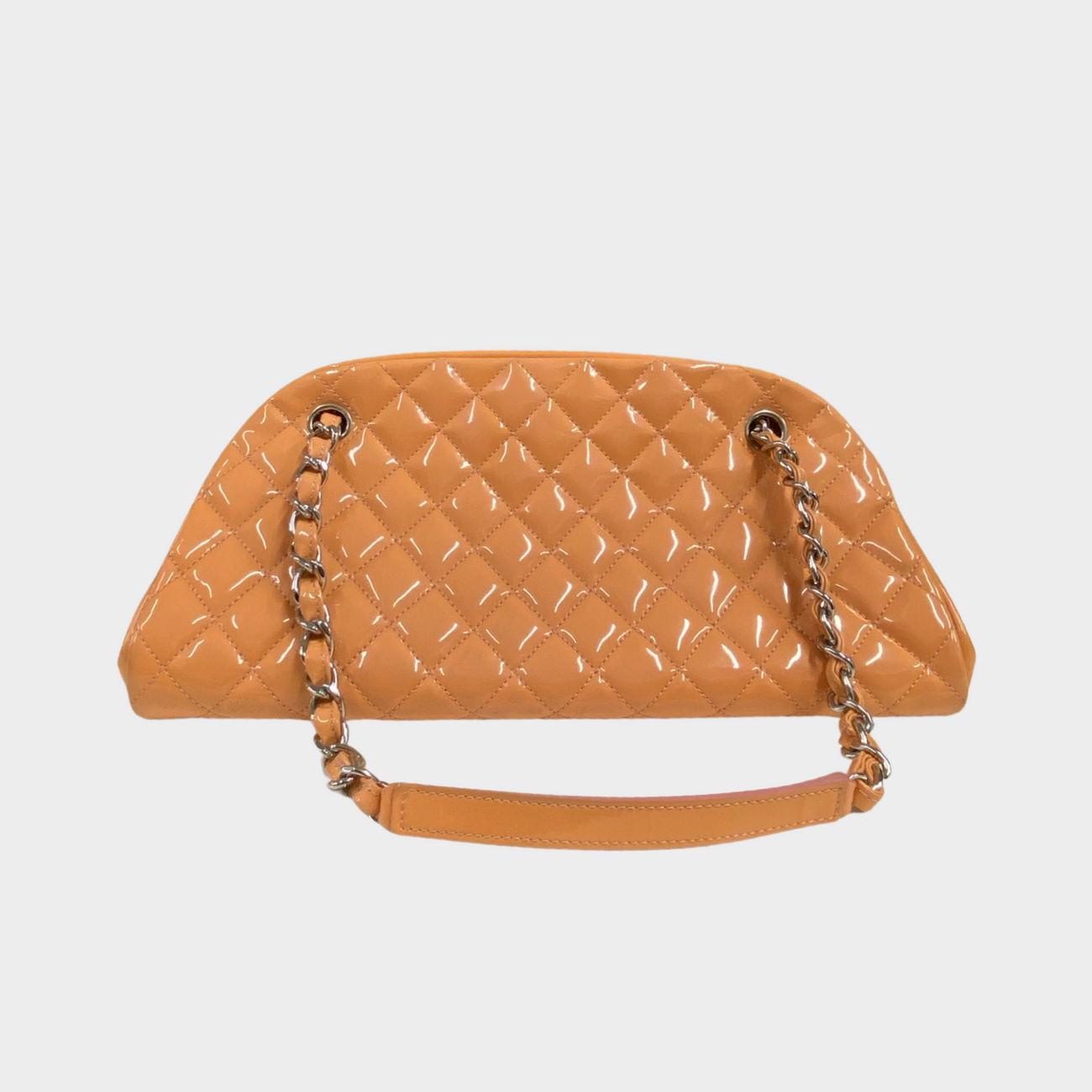 【CHANEL】Half-Moon Patent Quilted Crossbody Bag CHANEL Vintage Half Moon Chain Shoulder Bag Single Flap