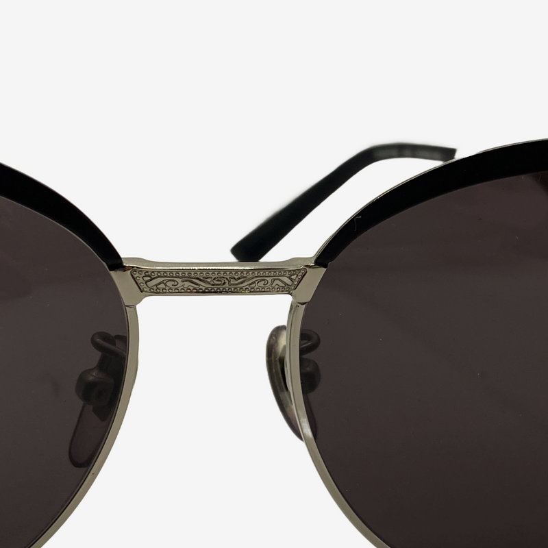 Gucci unisex sunglasses with silver and gold engraved sides