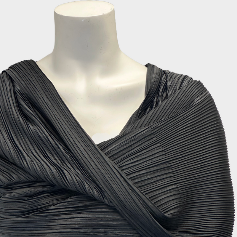 Issey Miyake women's black polyester pleated cardigan