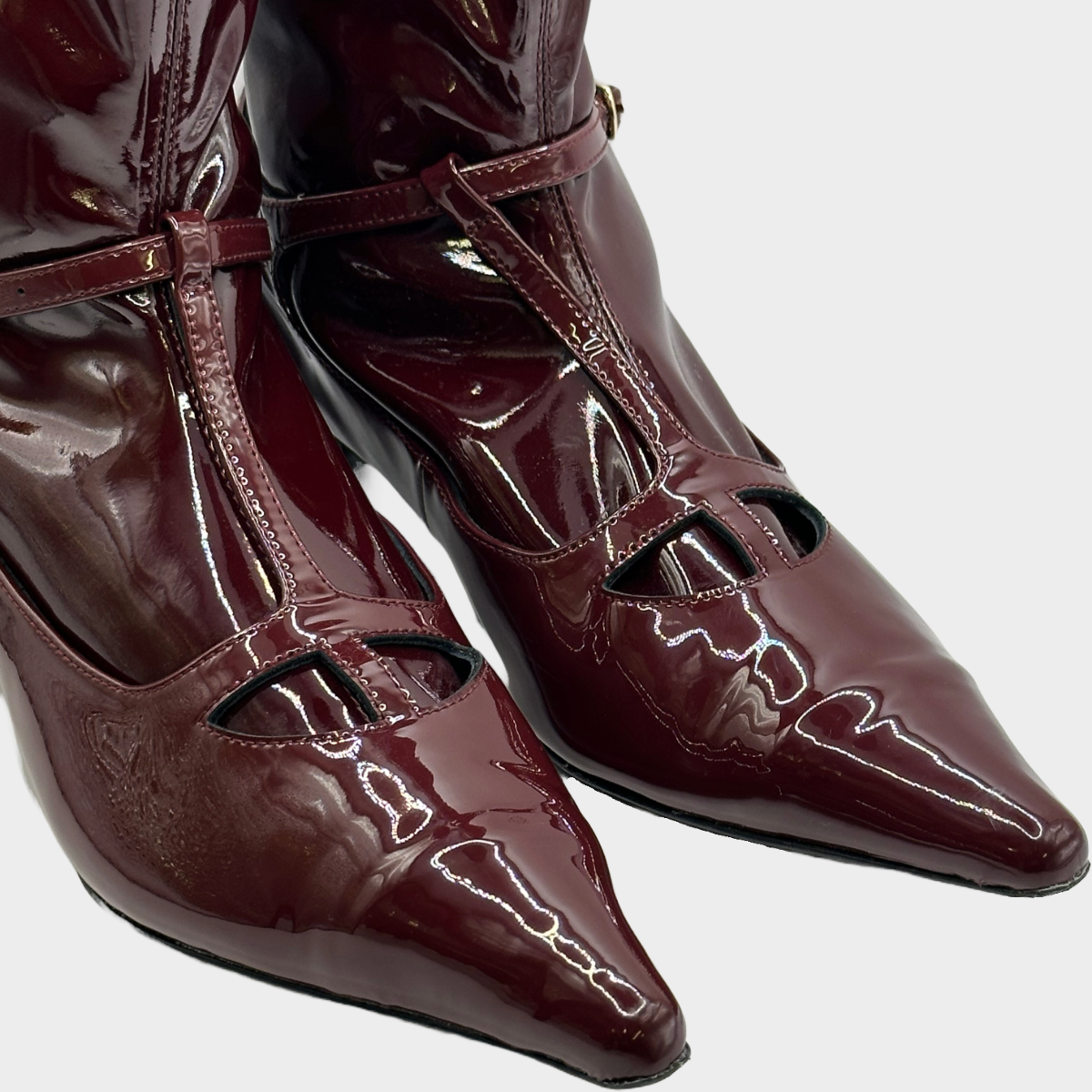 Maroon patent leather boots shop