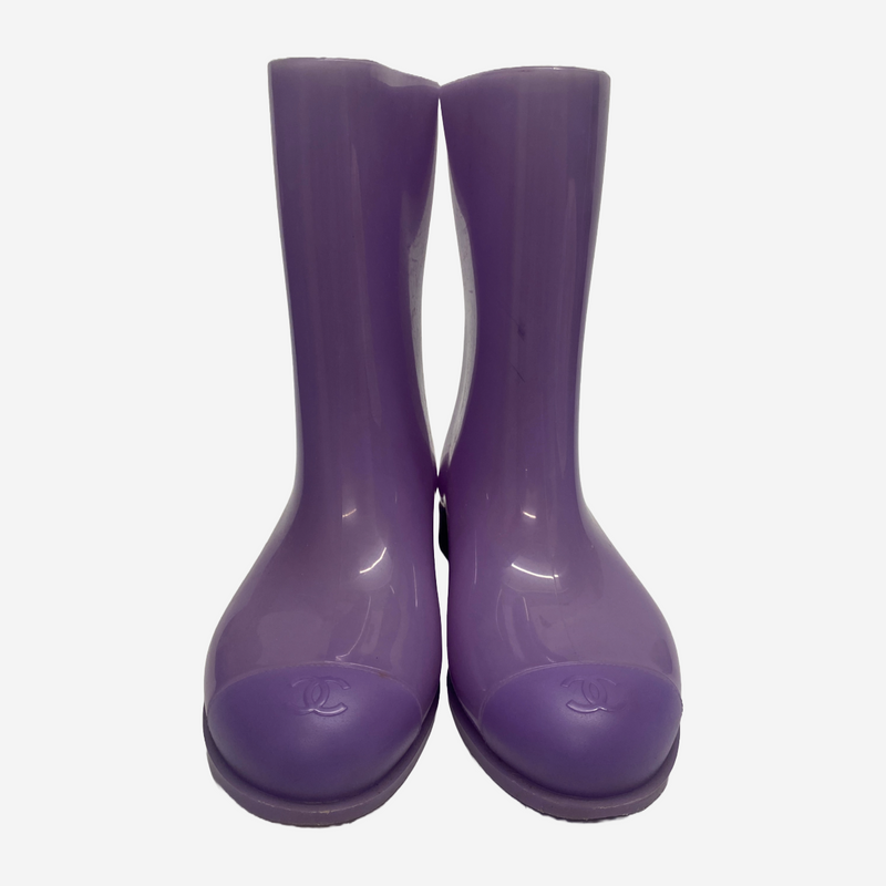 CHANEL purple rubber wellies boots with front CC logo