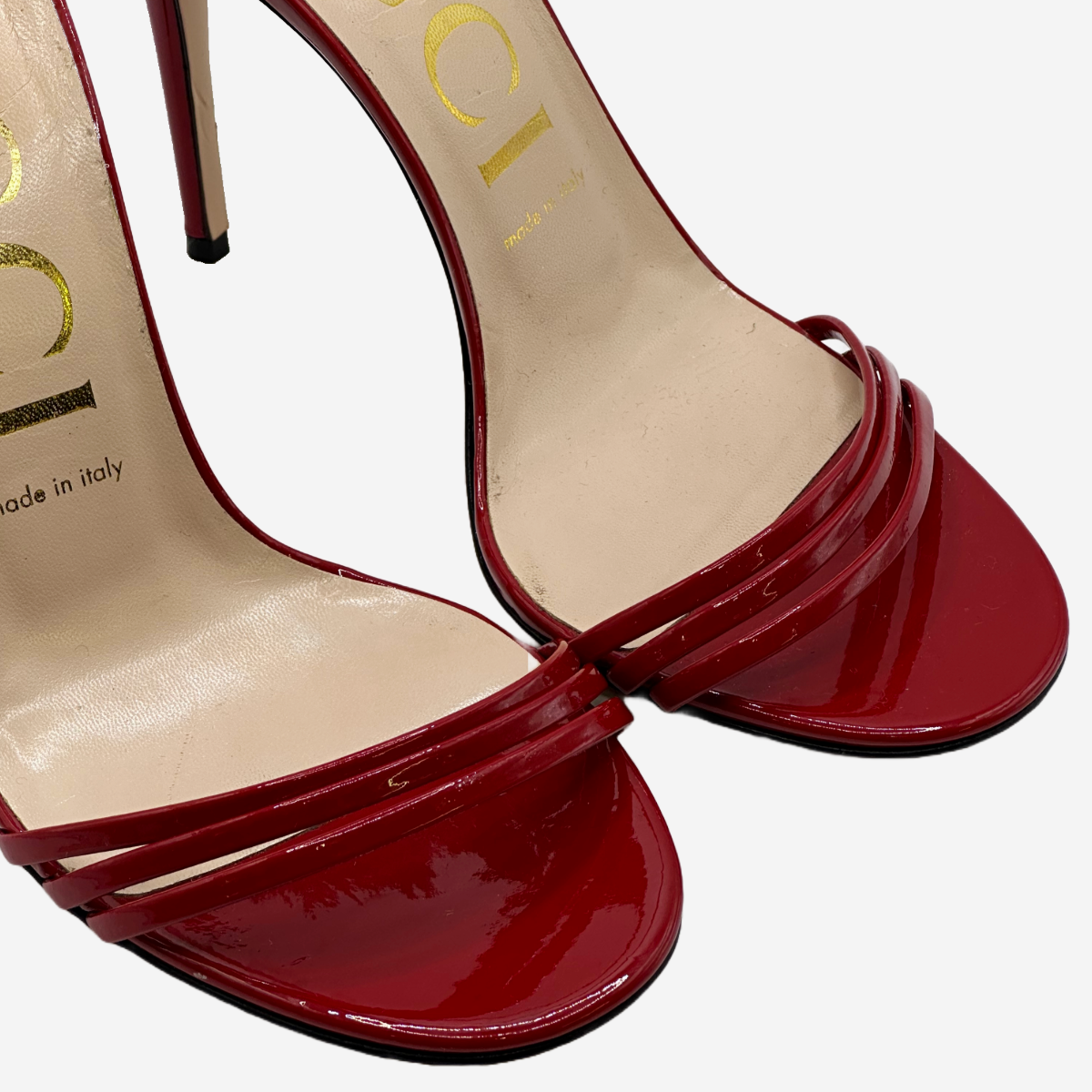 Gucci women s red patent leather strappy sandal heels Loop Generation