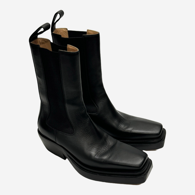Bottega Veneta women's black leather Chelsea boots