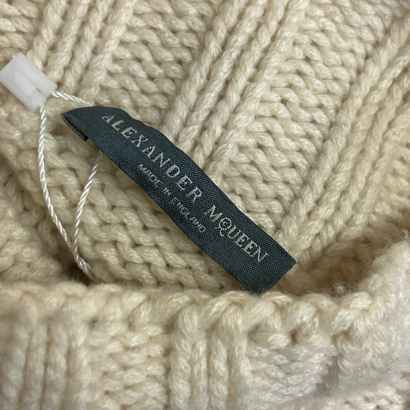 Alexander Mcqueen Women's Ecru Wool Knit Turtleneck Jumper