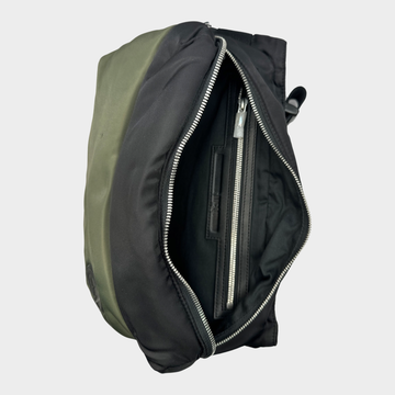 Alexander mcqueen 2025 sling bag