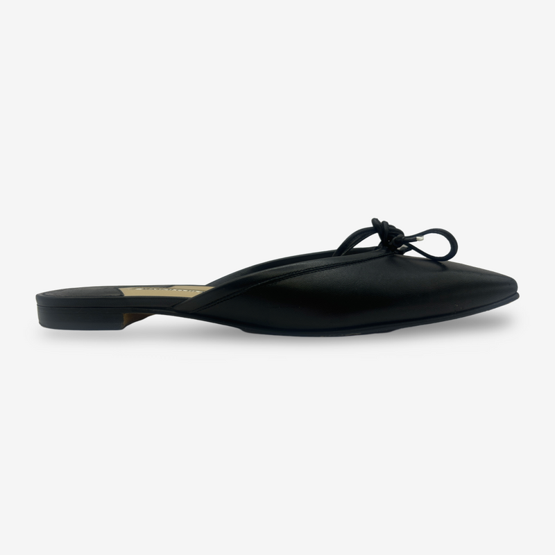 Manolo Blahnik black leather Ballerimu mules