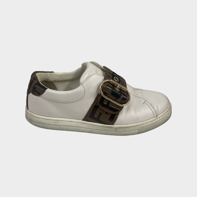 Fendi women’s white trainers with monogram belt