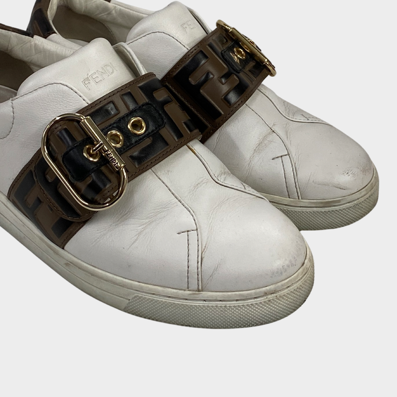 Fendi women’s white trainers with monogram belt