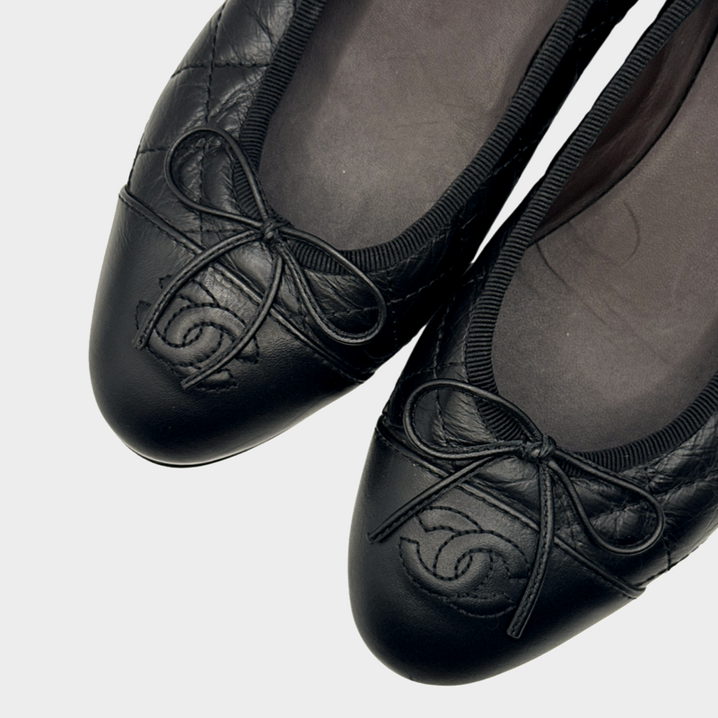 Chanel black quilted leather CC bow ballet flats