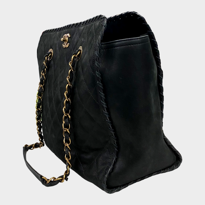 Chanel Women's Black Quilted Leather Handbag