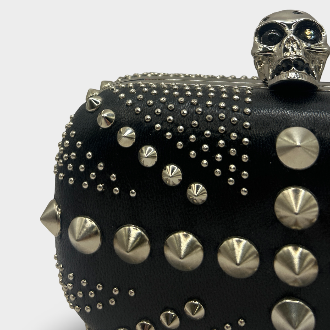 Louboutin highness black online