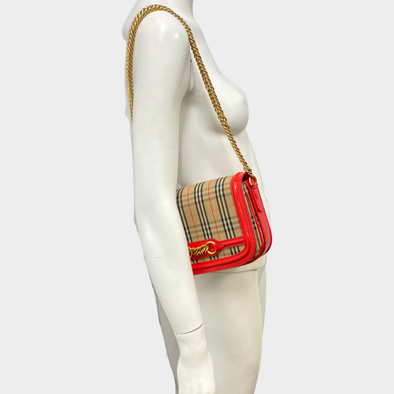 Burberry The link S Vintage check canvas and red patent leather bag on a chain