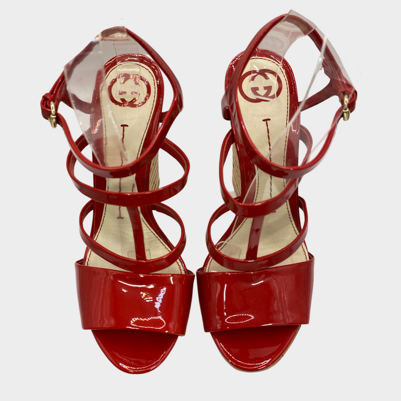 Gucci women's red and beige patent leather wedges