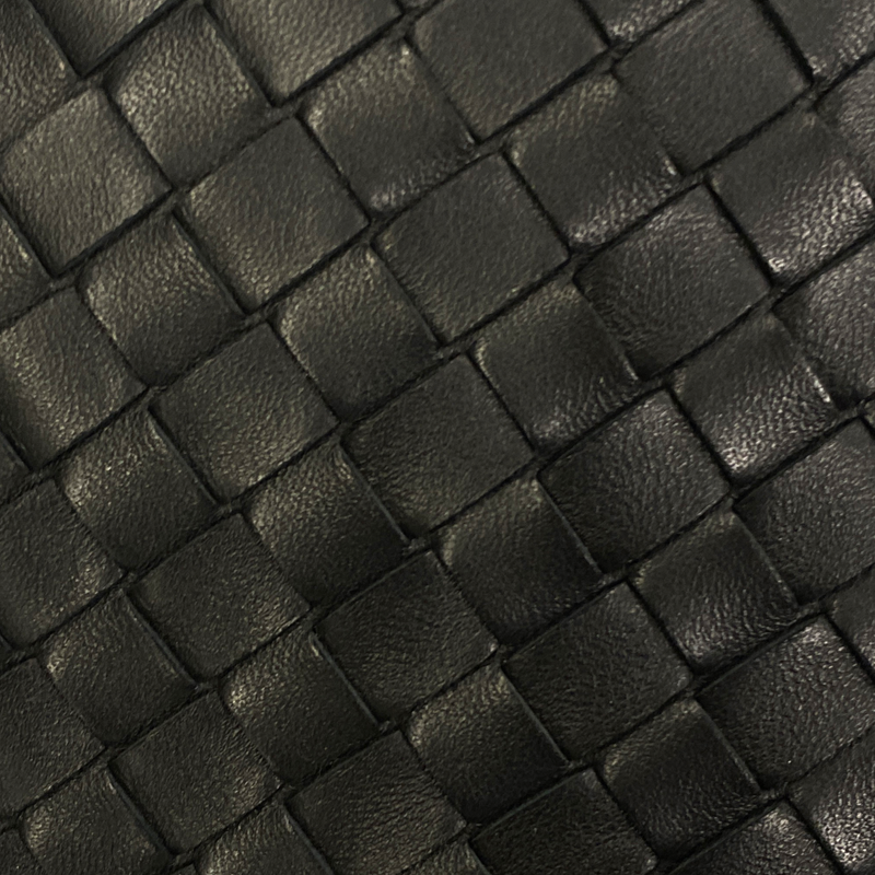 Bottega Veneta women's black intrecciato tote bag