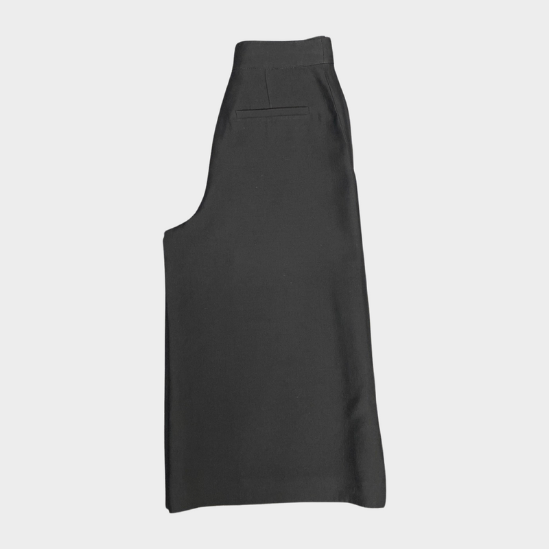Valentino women's black three quarter wool shorts