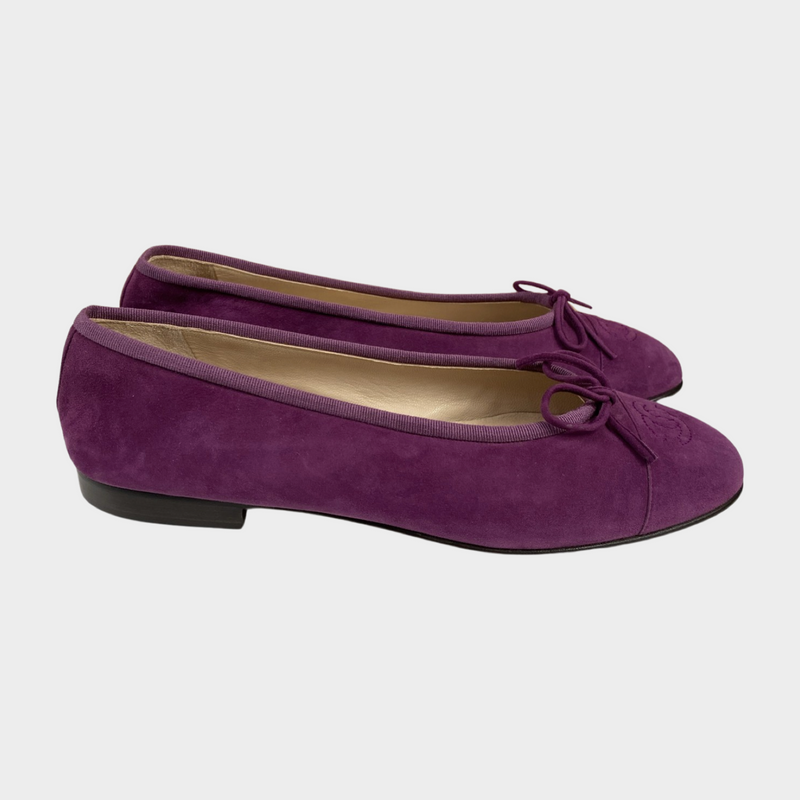 Chanel women's purple suede ballerinas with bow