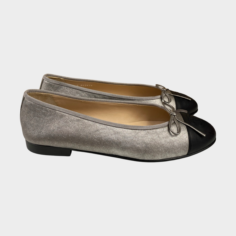 Chanel women's silver leather ballet flats with black fronts