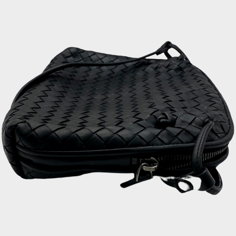 Bottega Veneta women's black intrecciato leather cross-body nodini handbag