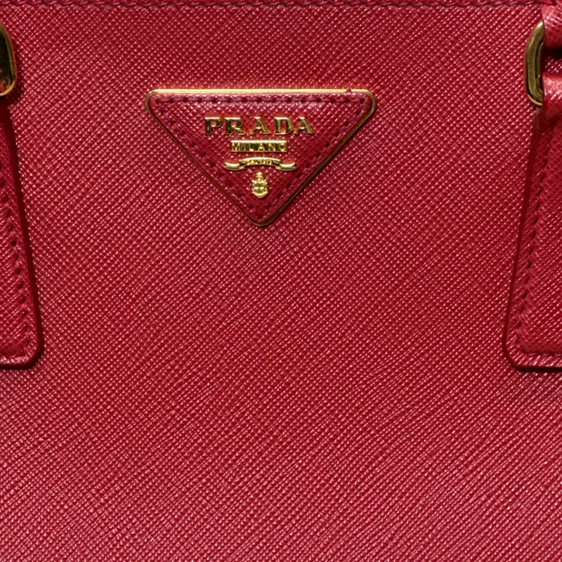 Prada red leather double-zip saffiano tote bag with gold-toned hardware