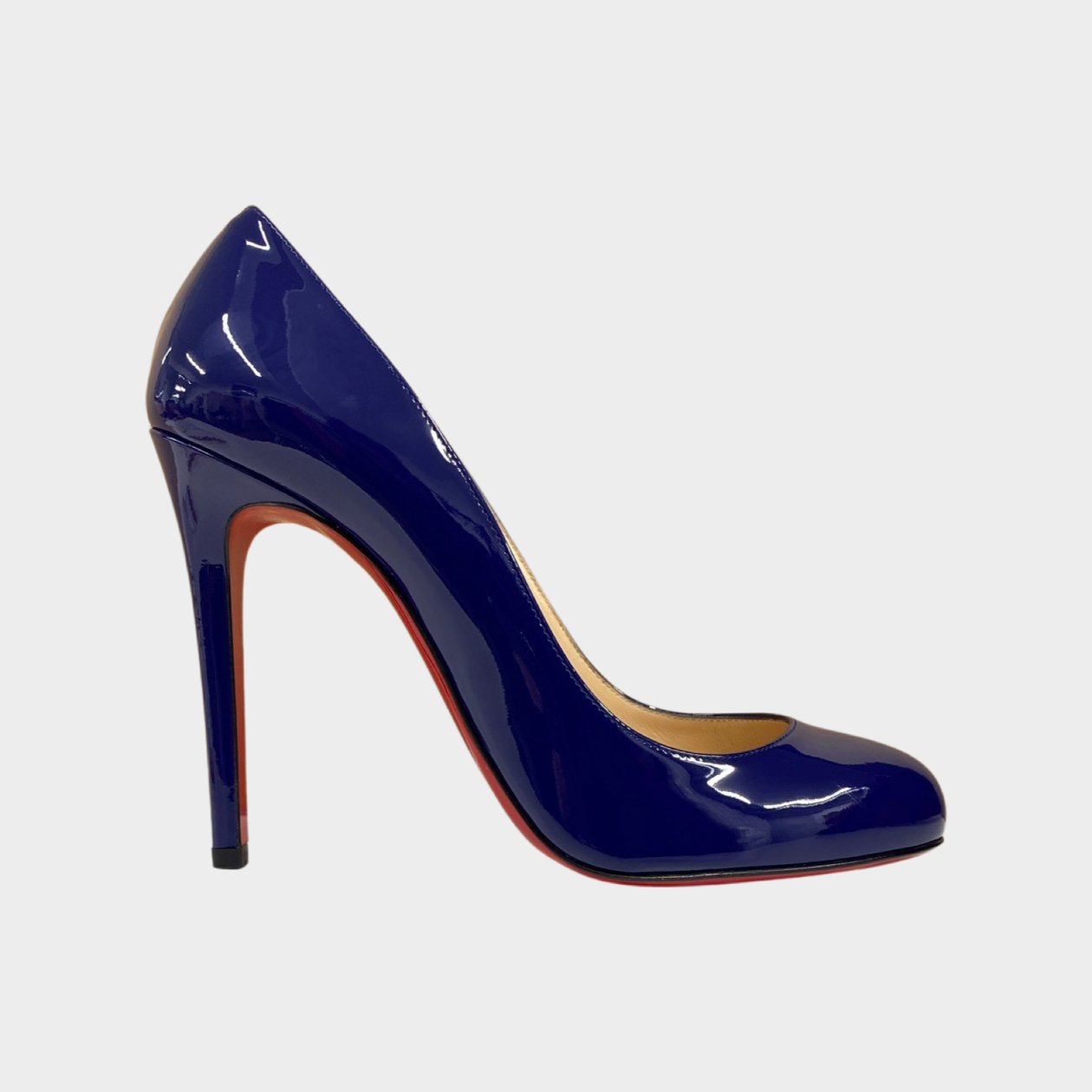 Navy top louboutin heels