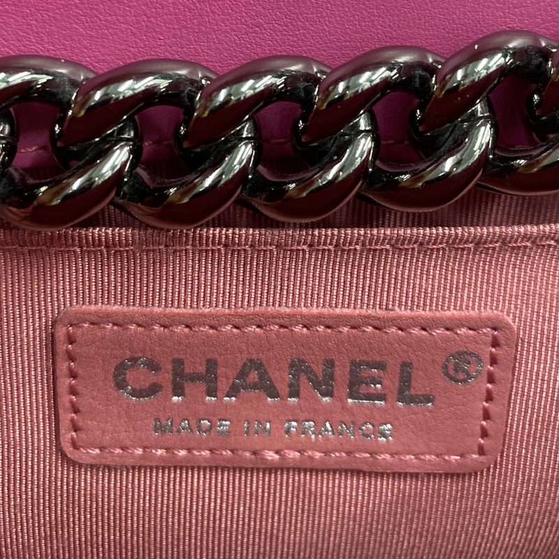 Chanel women's pink Boy tweed front silver hardware
