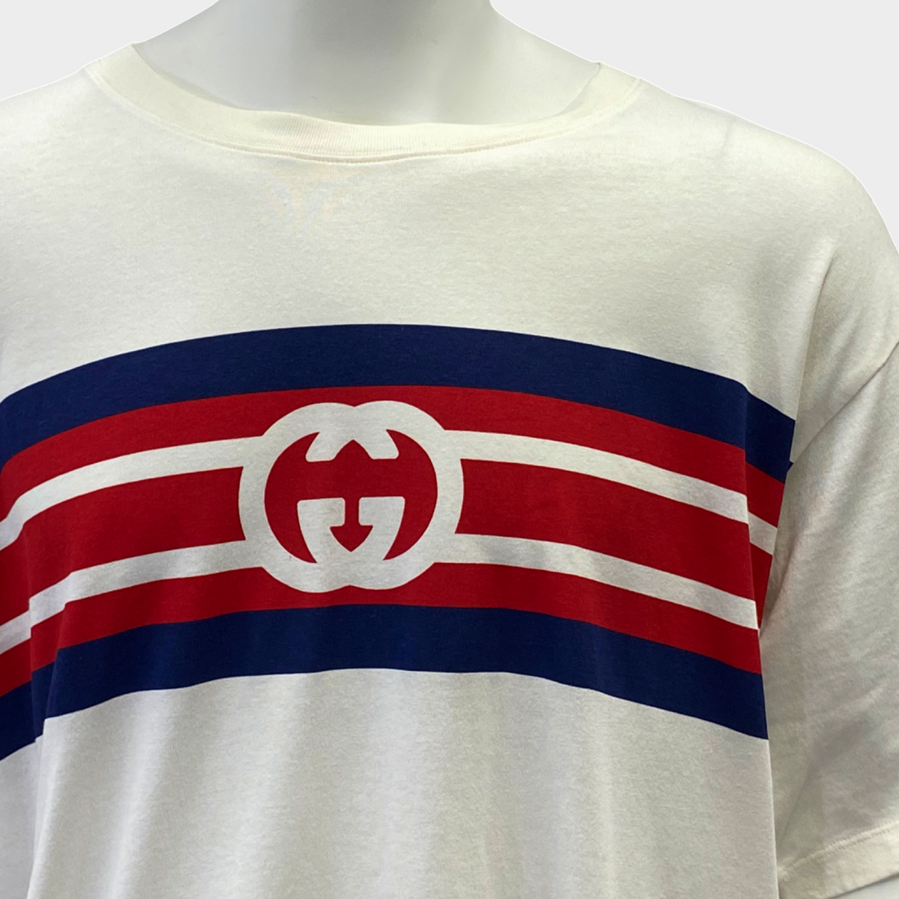 Gucci t shirt with stripe sales