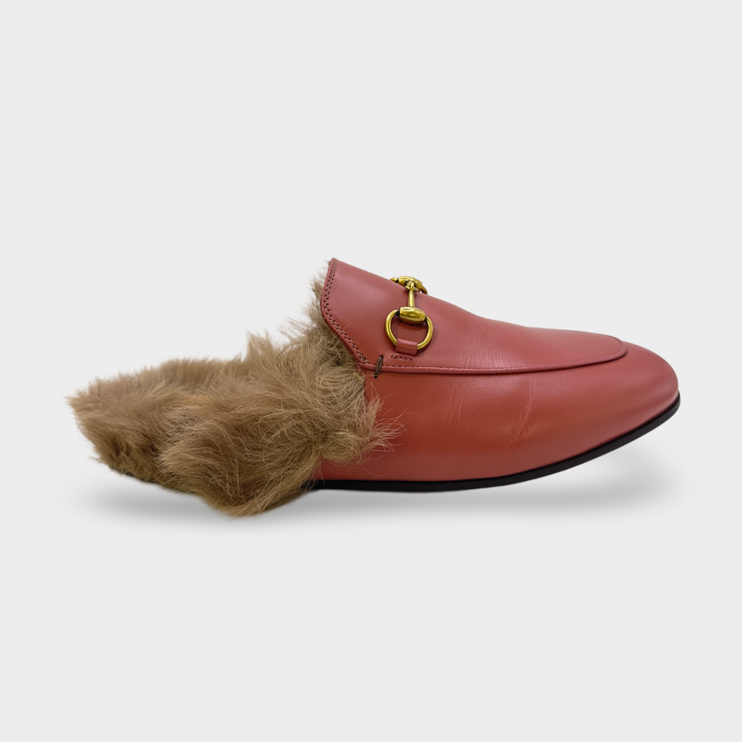 Gucci Women's Princetown fur and leather Pink loafers – Loop Generation
