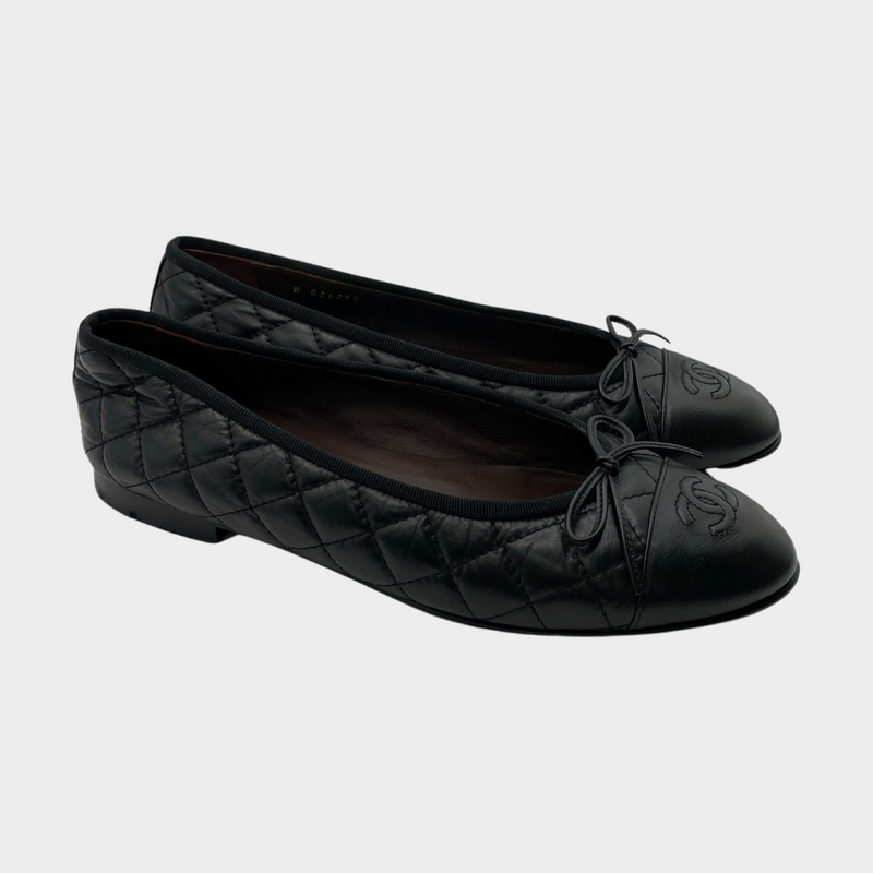 Chanel black quilted leather CC bow ballet flats