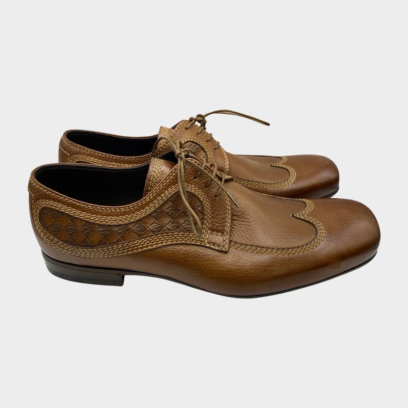 Bottega Veneta men's brown leather loafers with intreciatto weave print detail