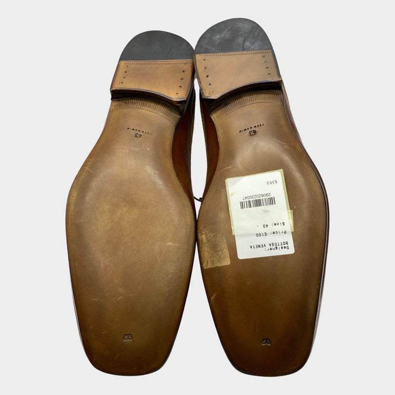 Bottega Veneta men's brown leather loafers with intreciatto weave print detail