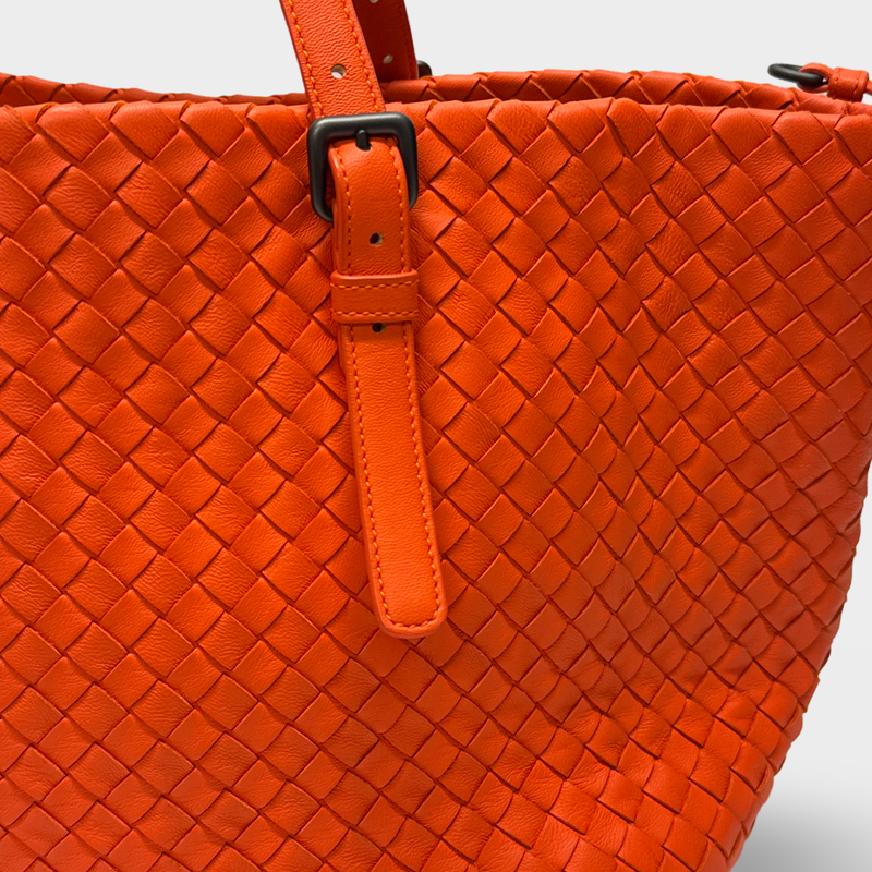 Bottega Veneta women's orange intrecciato woven leather tote bag