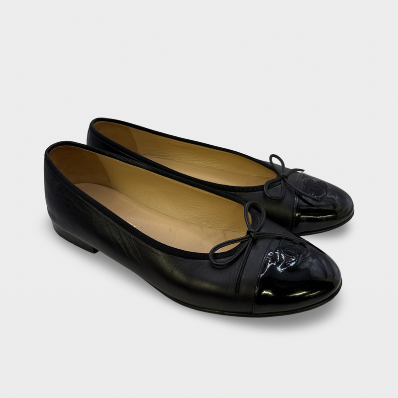 Chanel Women's Black Ballet leather Flats