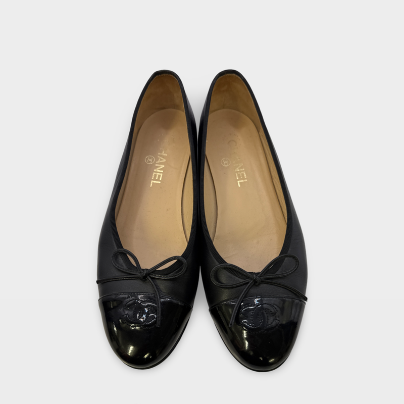 Chanel Women's Black Ballet leather Flats