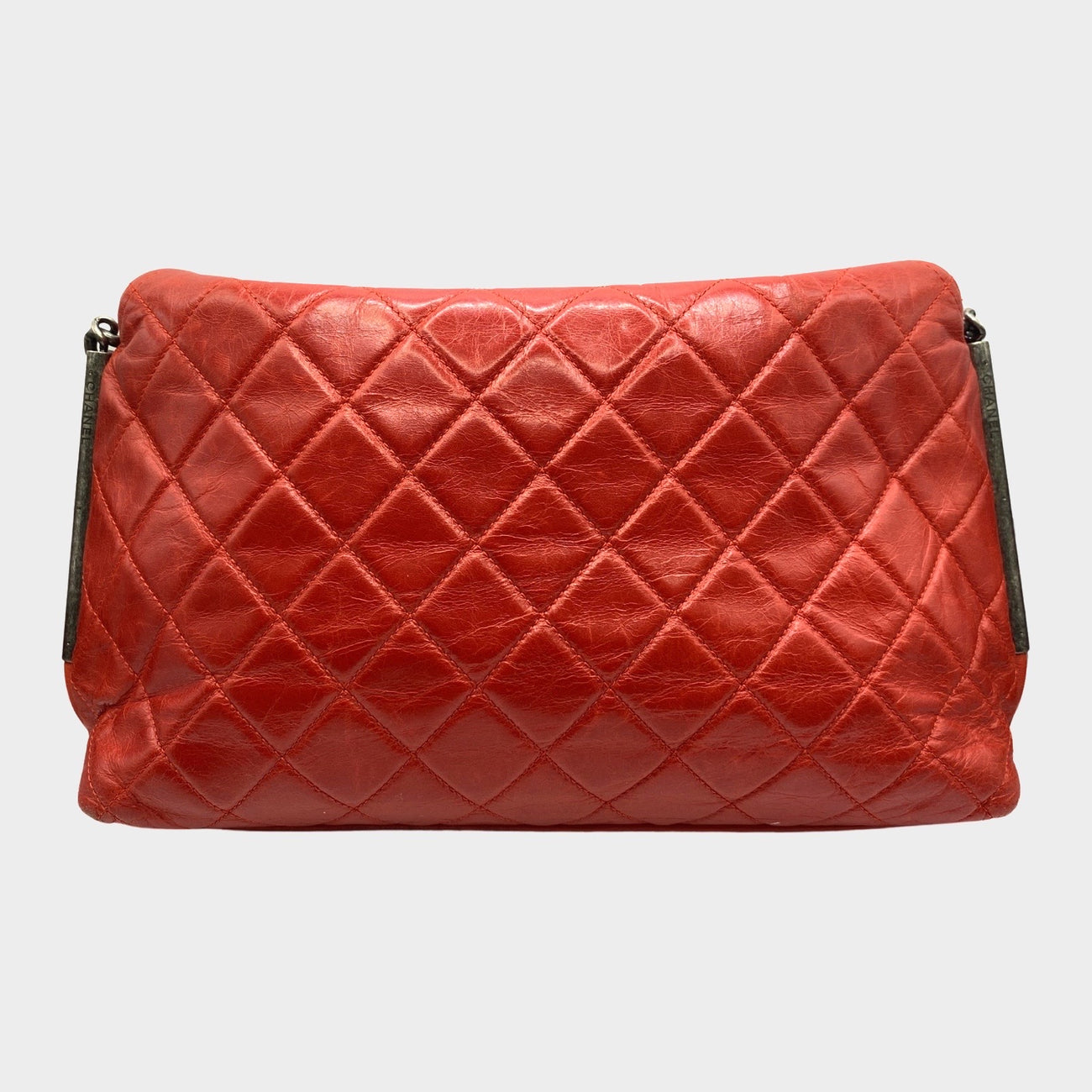 Chanel women's cherry red quilted leather handbag – Loop Generation