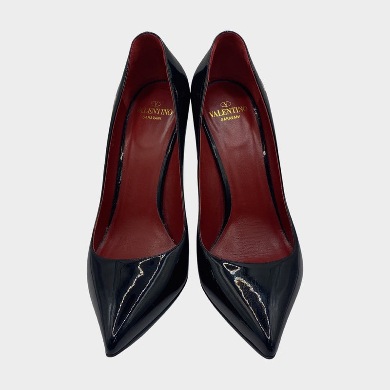 Valentino black patent leather pumps with ecru logo print