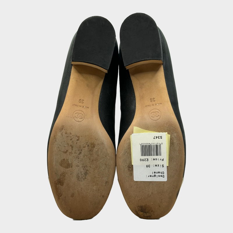 Chanel black and beige suede and leather vintage pumps with block heels