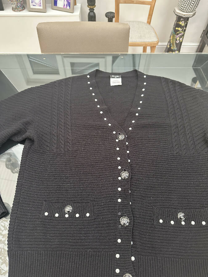 CHANEL women’s black knitted cashmere oversized cardigan