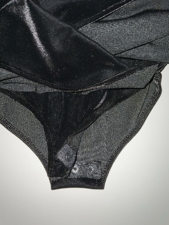 Alexandre Vauthier women's black velvet occasion dress