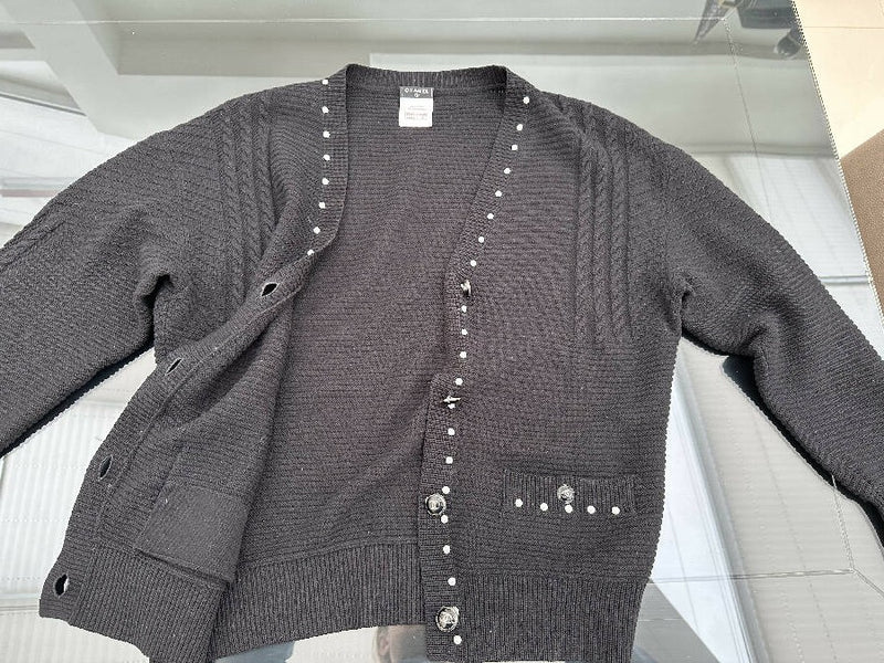 CHANEL women’s black knitted cashmere oversized cardigan