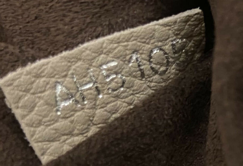 Louis Vuitton beige Babylone PM Mahina Galet Bag