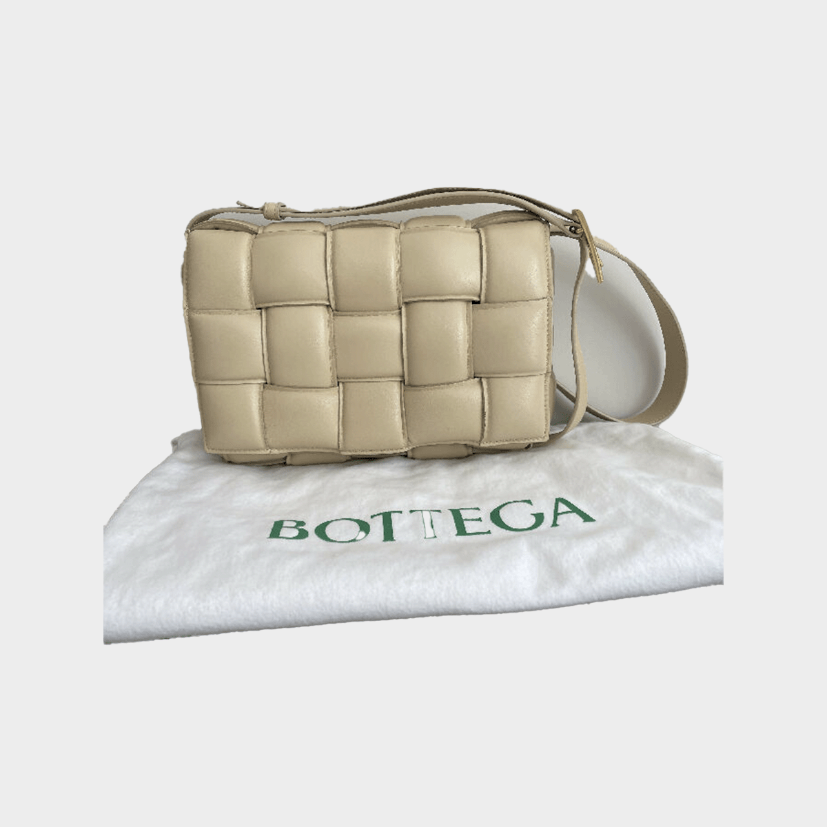 Bottega Veneta beige leather medium Cassette bag Loop Generation