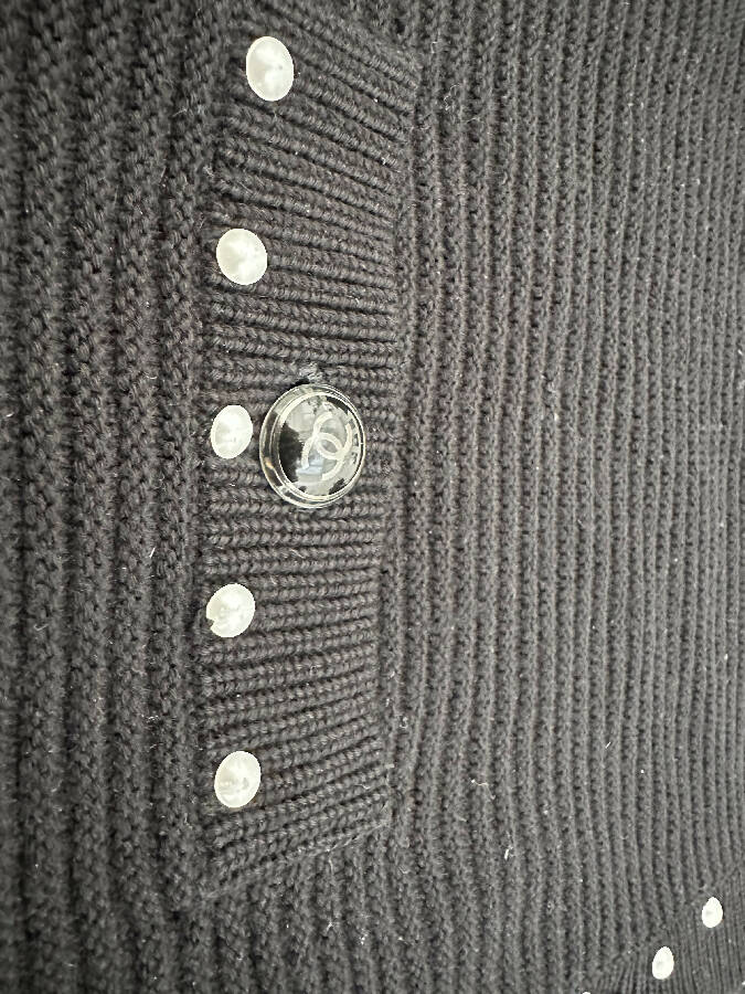 CHANEL women’s black knitted cashmere oversized cardigan
