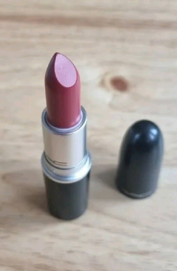 M.A.C Forever Curious Matte 668 Lipstick