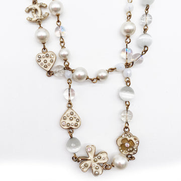 CHANEL CC ecru and blue camelia pearl necklace with rhinestones – Loop  Generation
