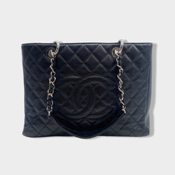 pre-owned CHANEL CC black grained leather handbag
